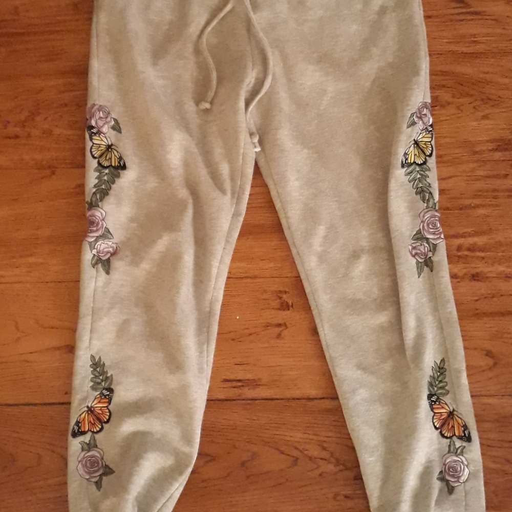 LA HEARTS EMBROIDERED SWEATPANTS